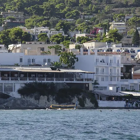 Paradiso 2* Agia Marina (Aegina)